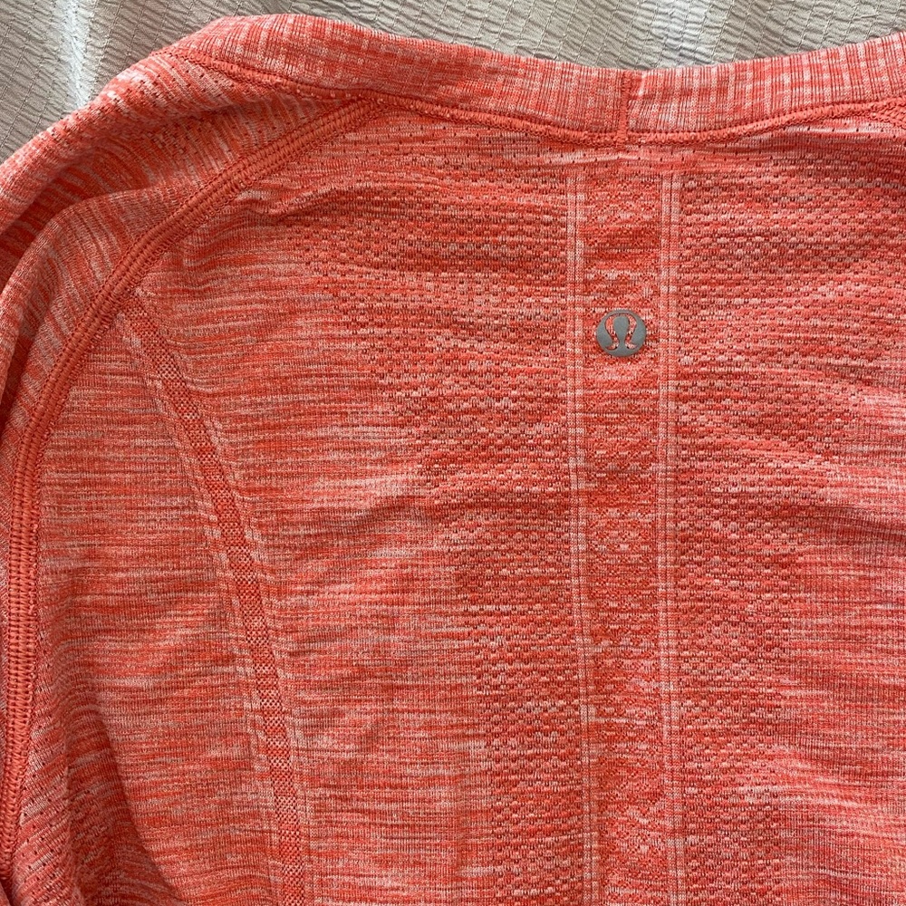 LuluLemon Long Sleeve Workout Top